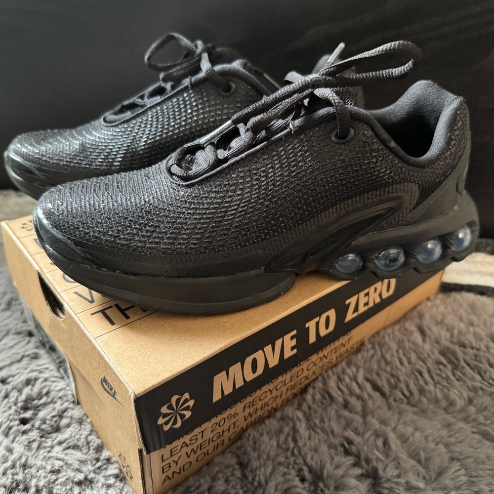 Nike Air Max DN - Big Kids Shoe